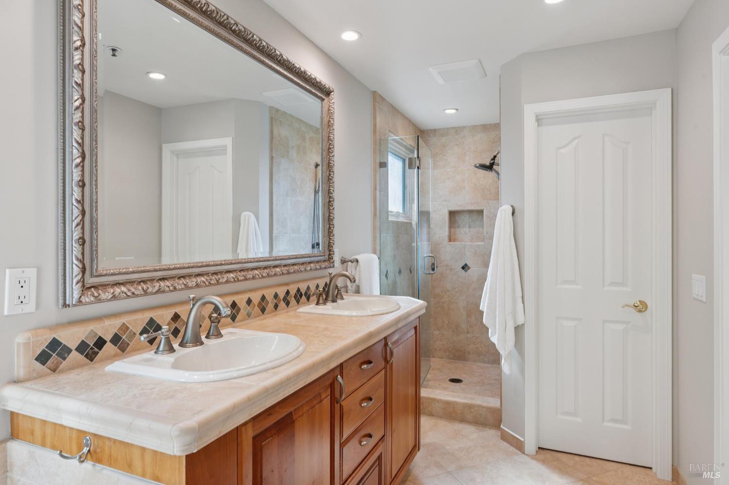 Property photo 50