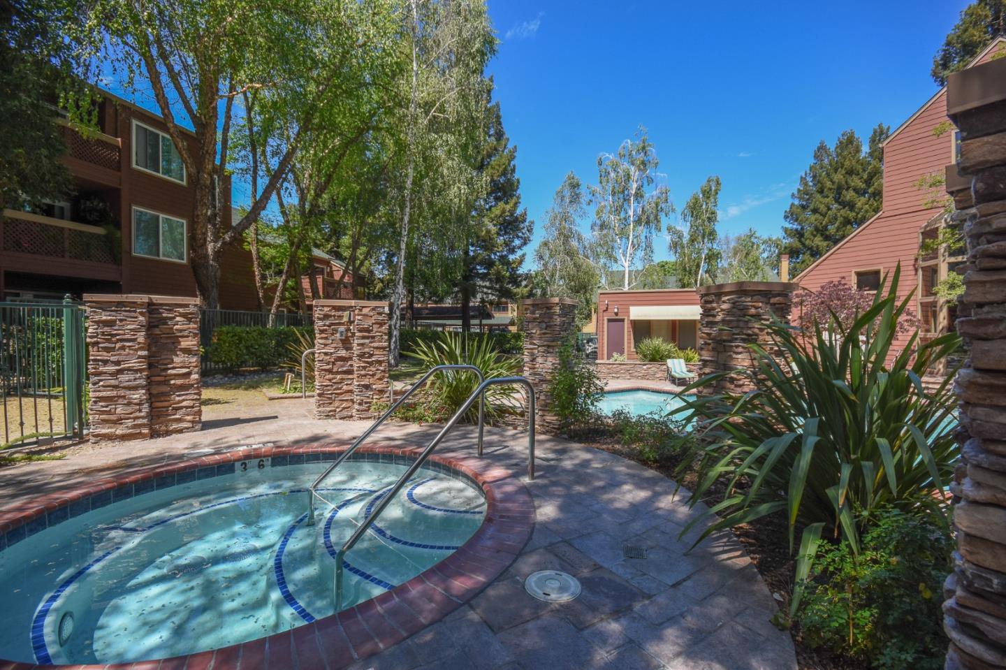 Property photo 33