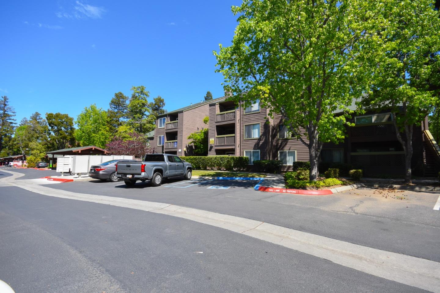 Property photo 37