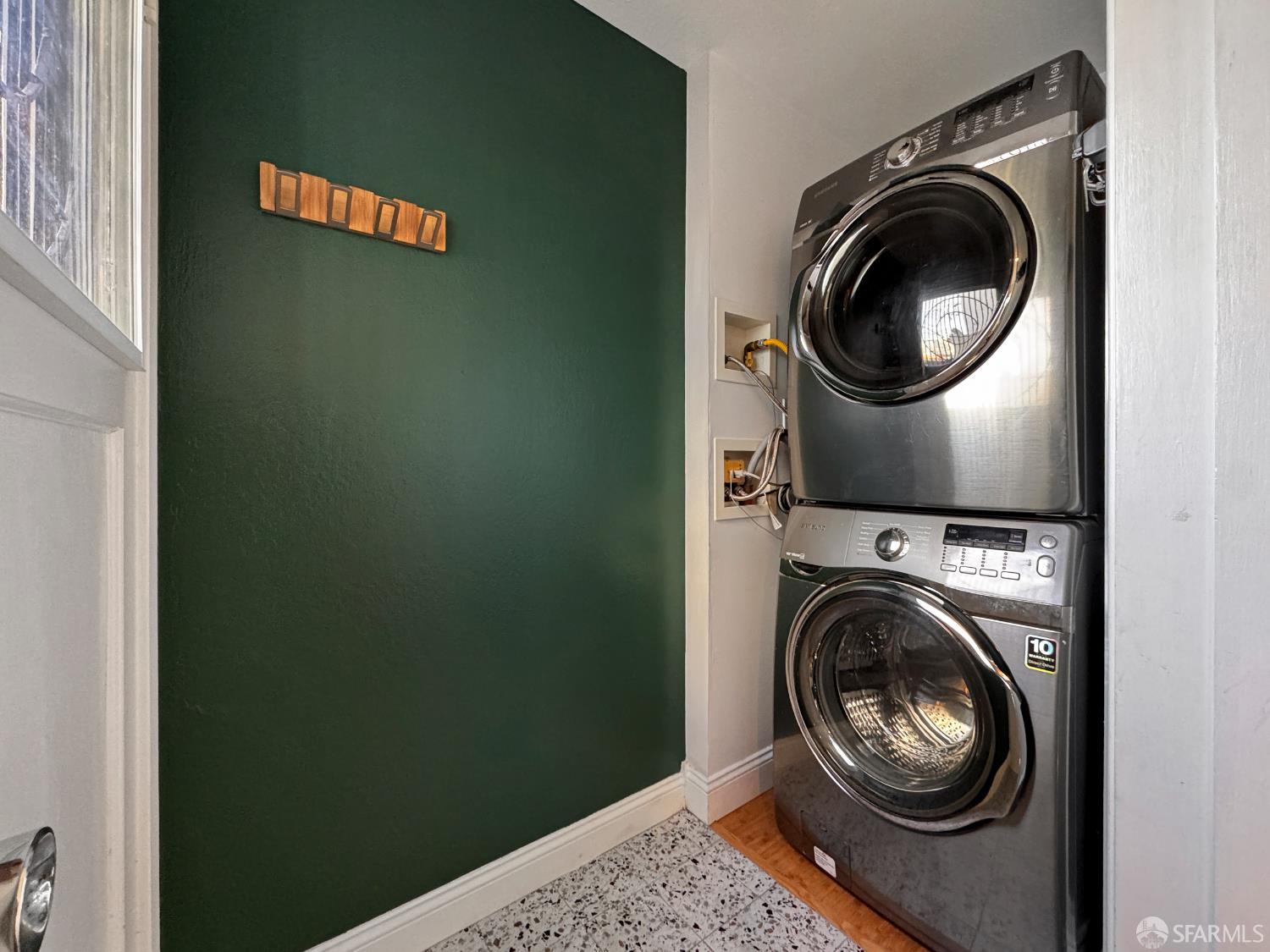 Property photo 33