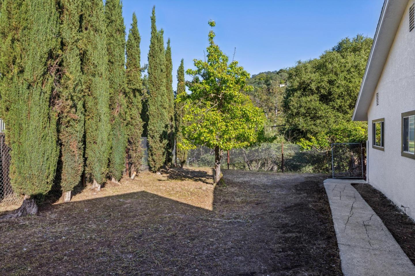 Property photo 46