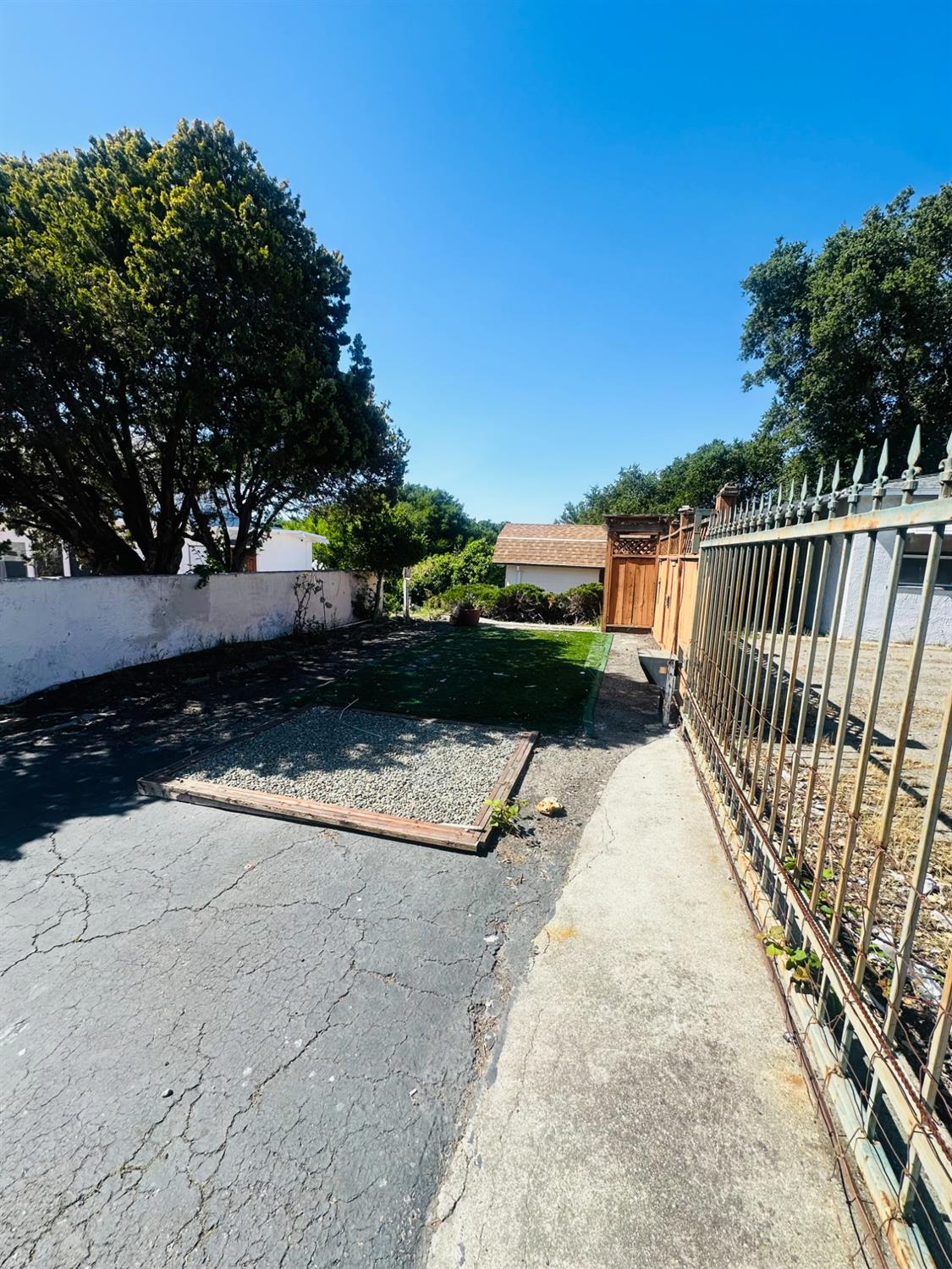 Property photo 42