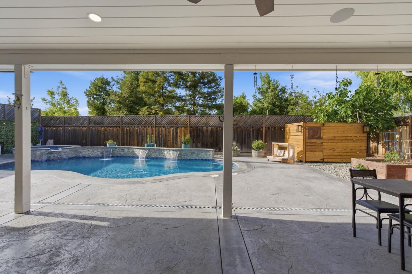 Property photo 44