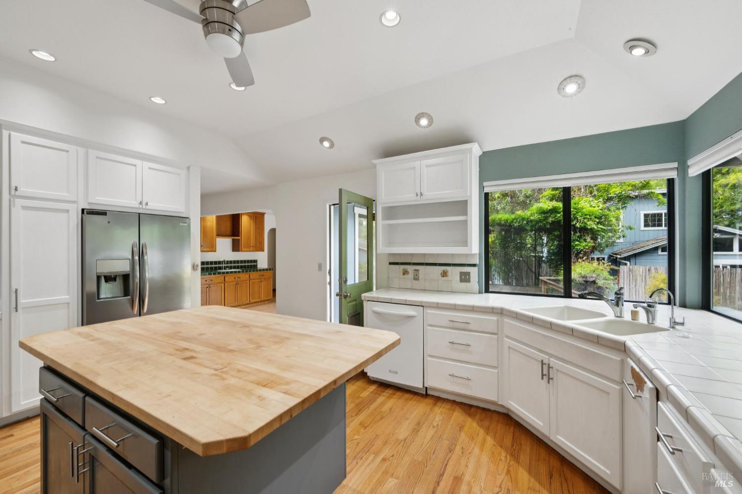 Property photo 25
