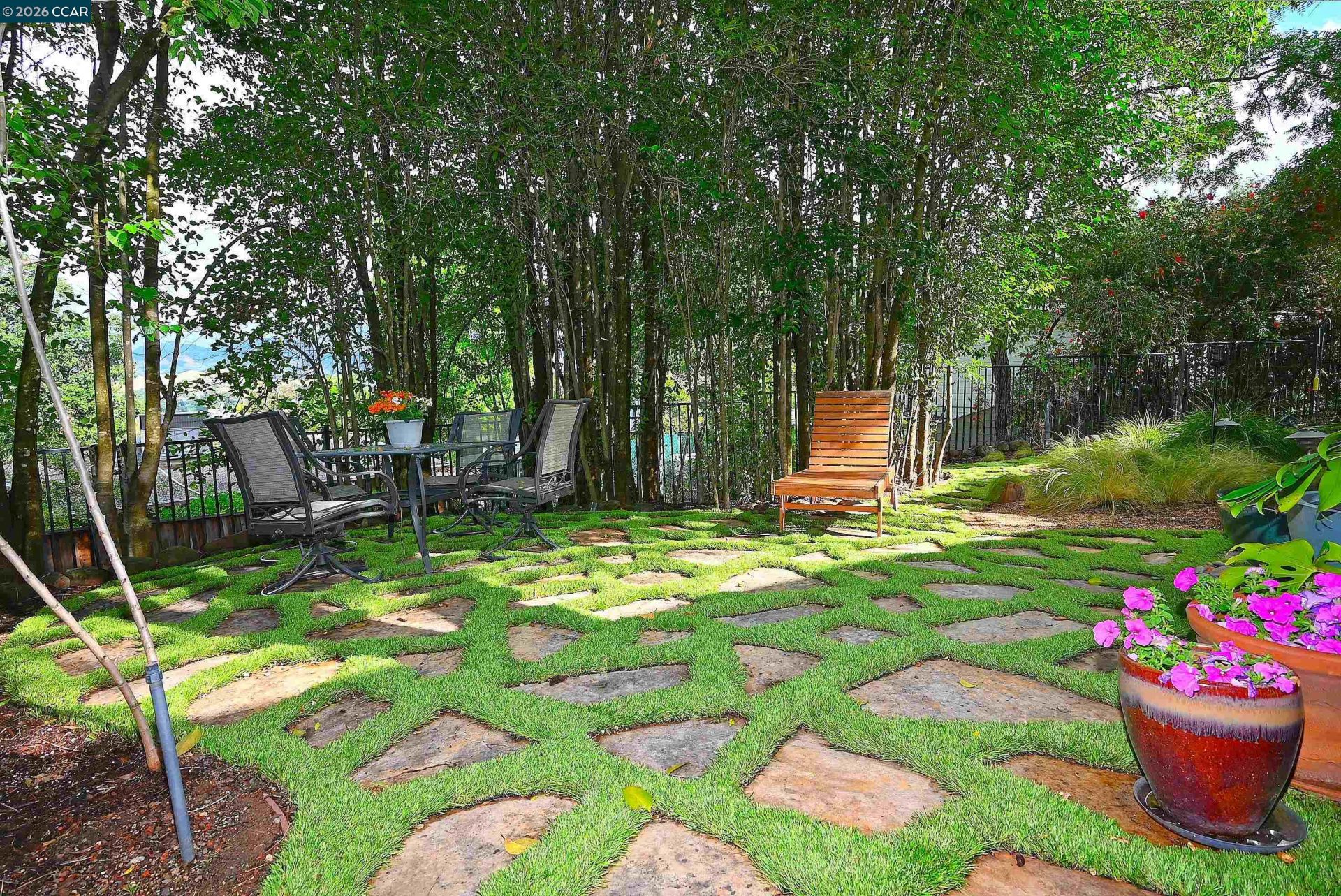 Property photo 33