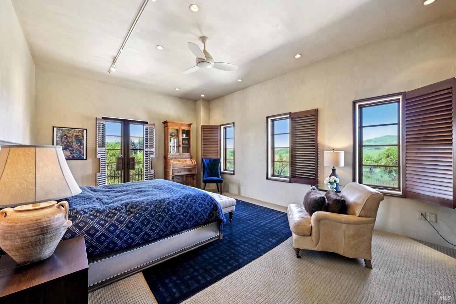 Property photo 38