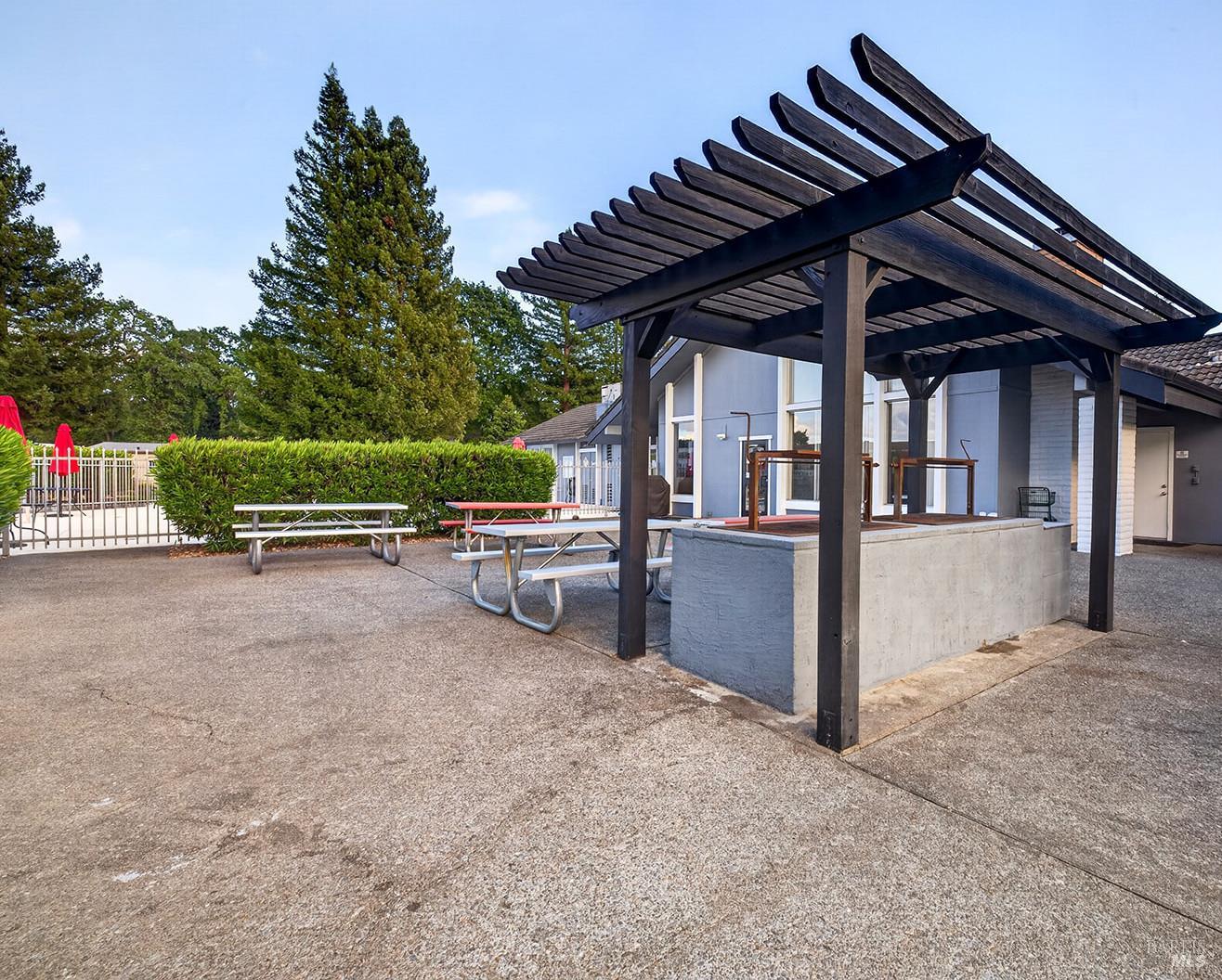 Property photo 40