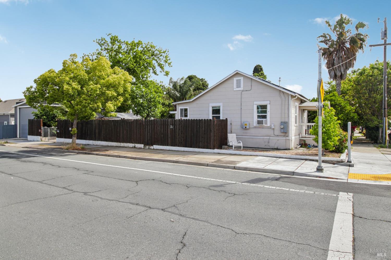 Property photo 33