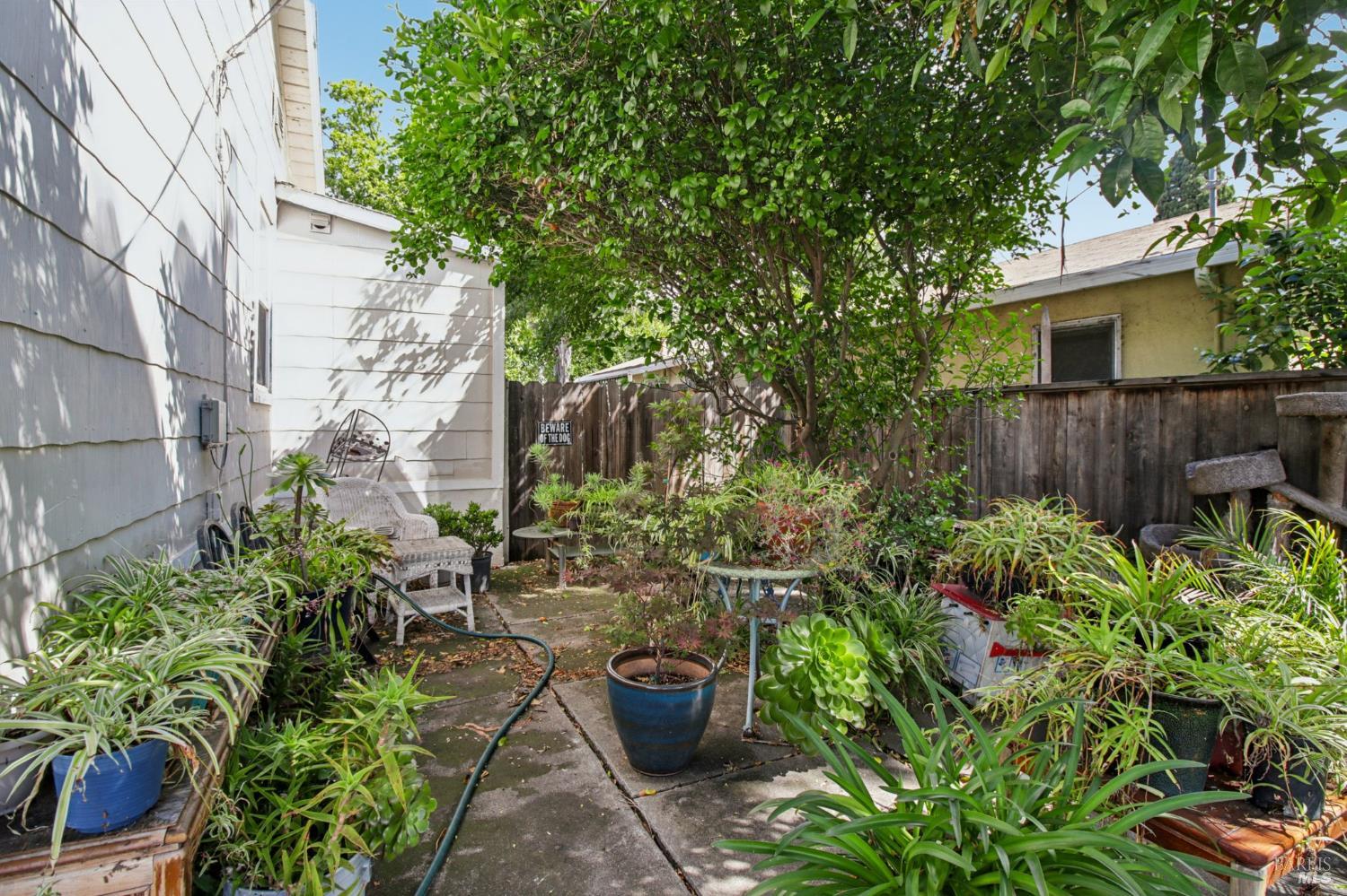 Property photo 44