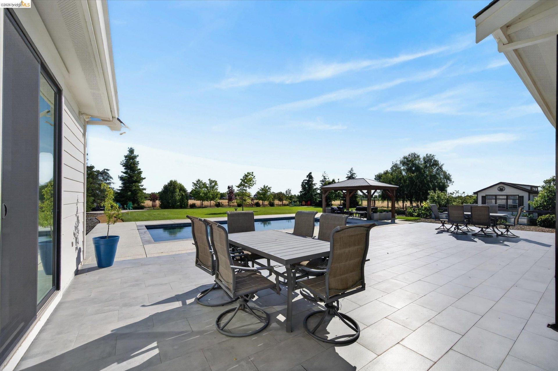 Property photo 44
