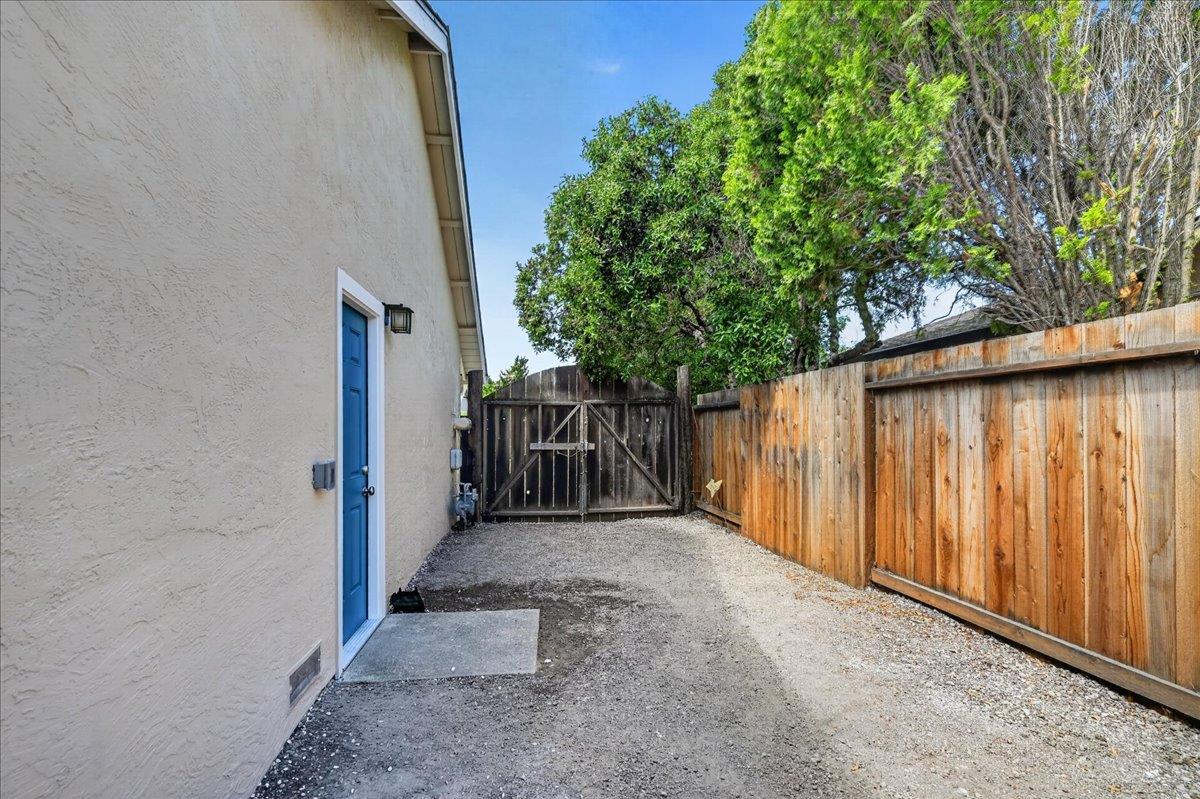 Property photo 43