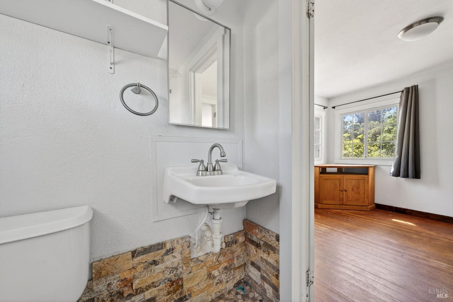 Property photo 44