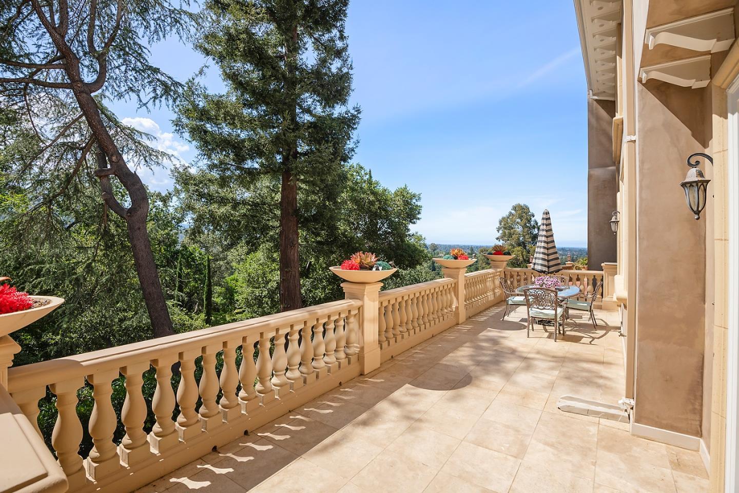 Property photo 44