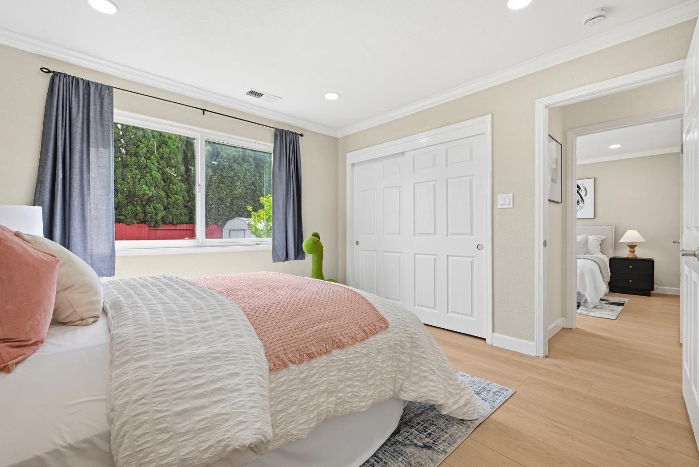 Property photo 37
