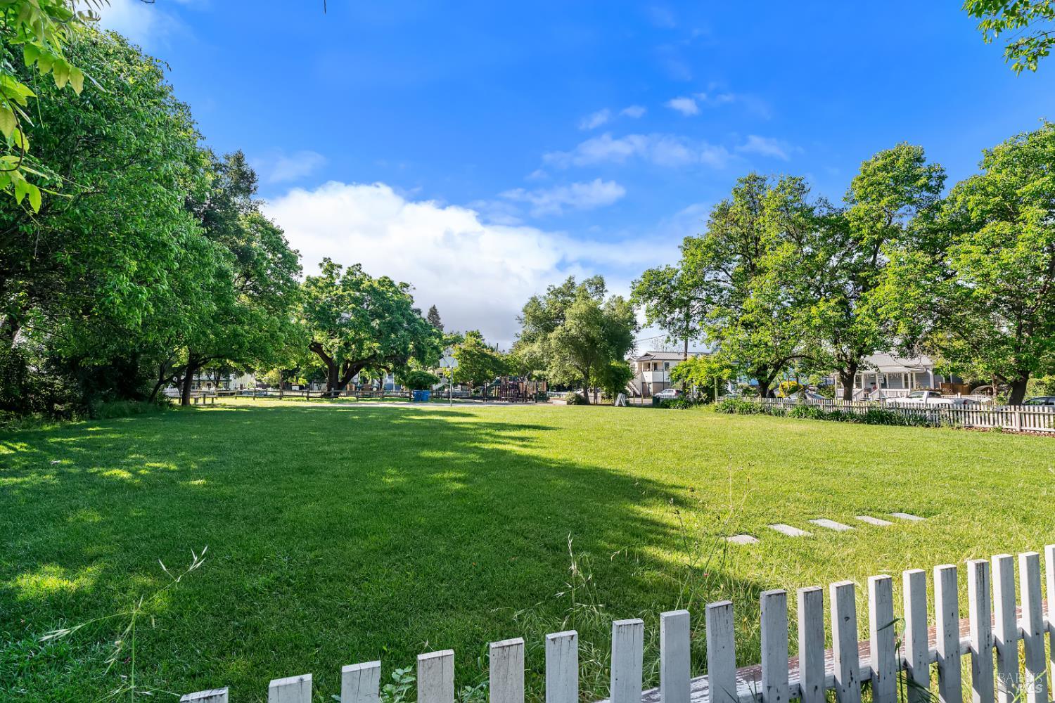Property photo 40