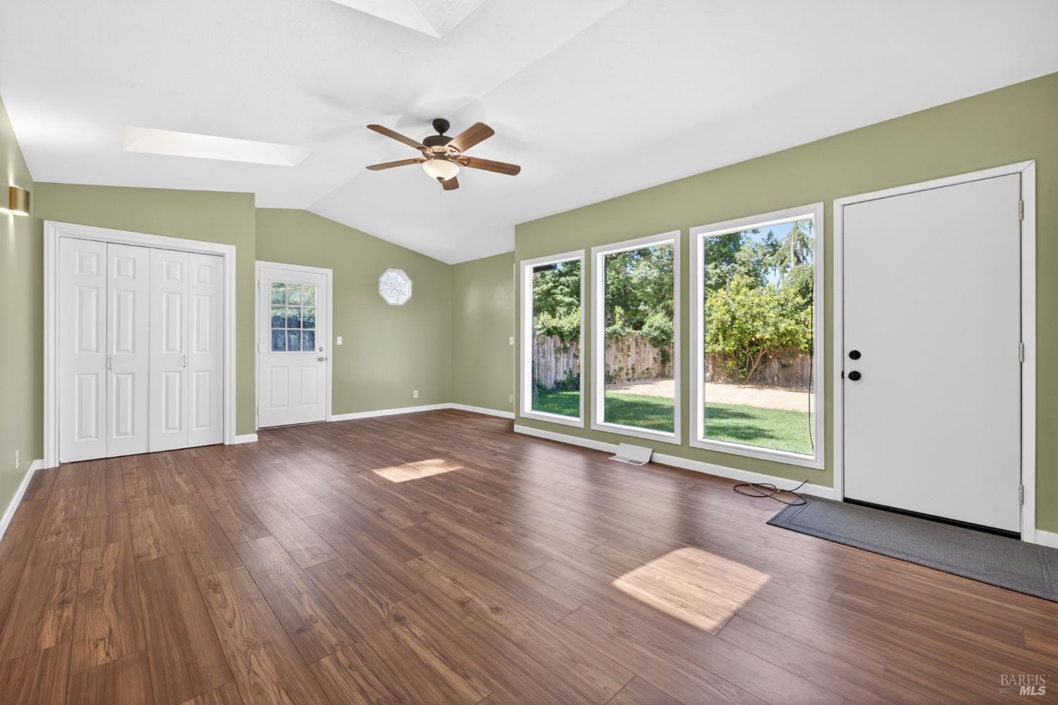 Property photo 24