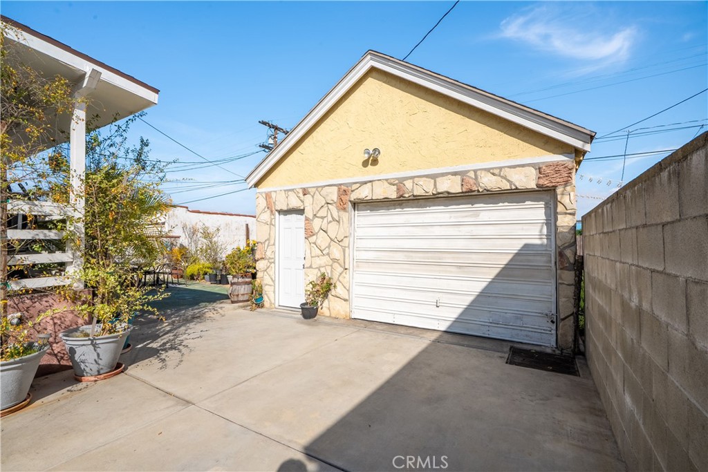 Property photo 37