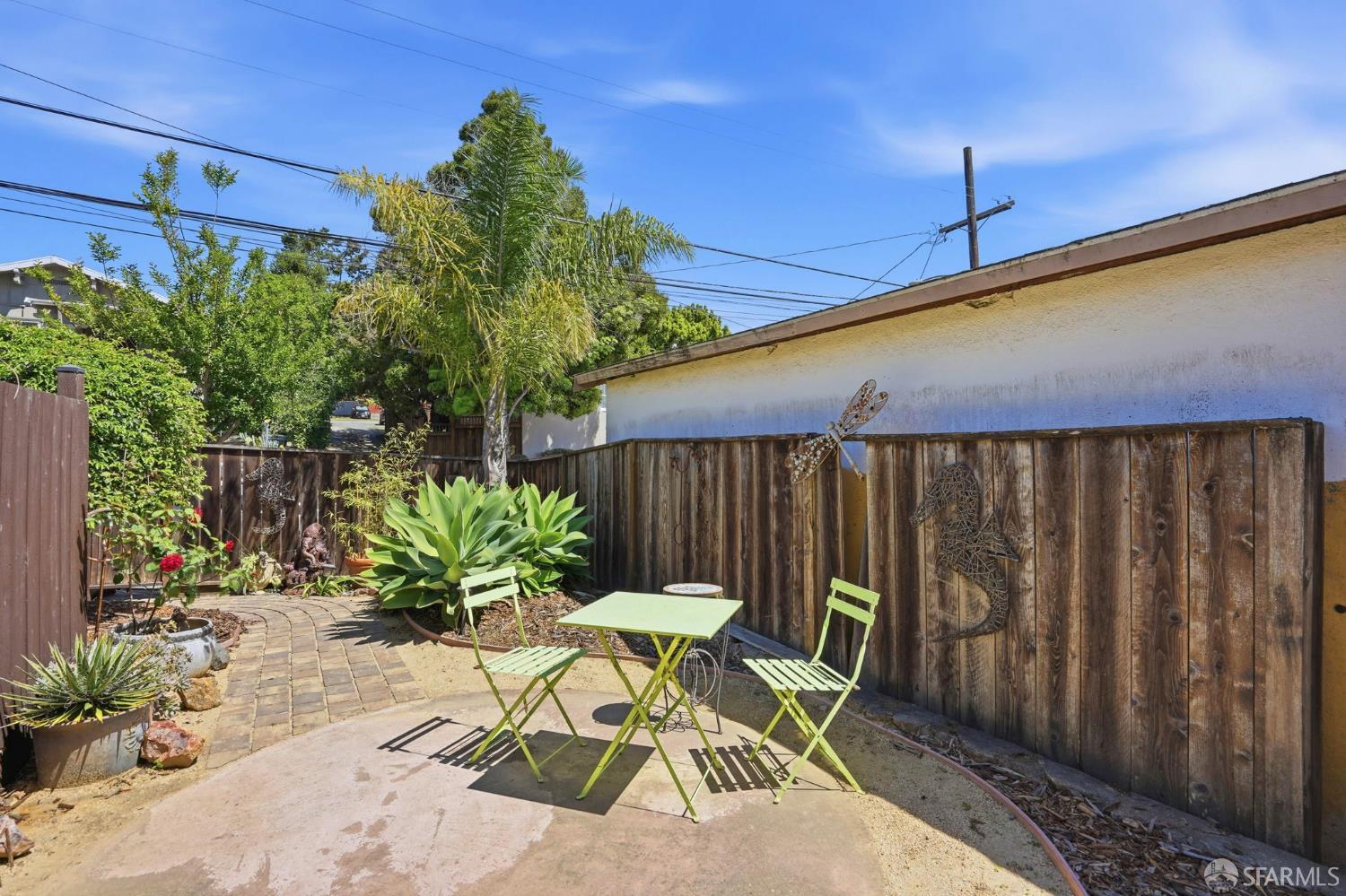 Property photo 32