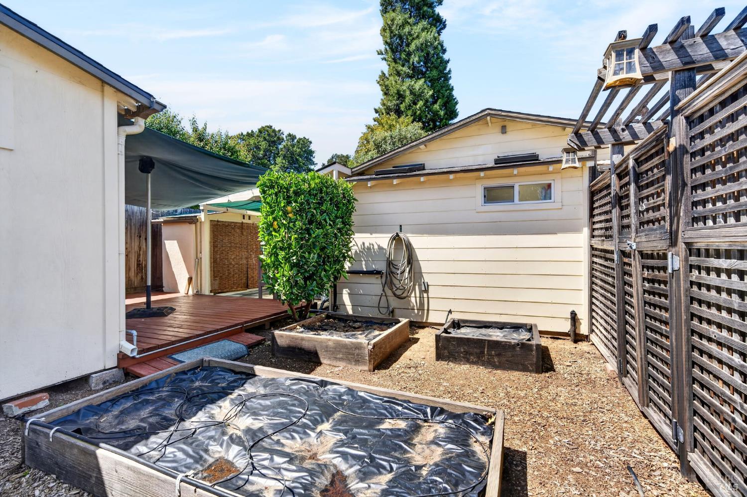 Property photo 35