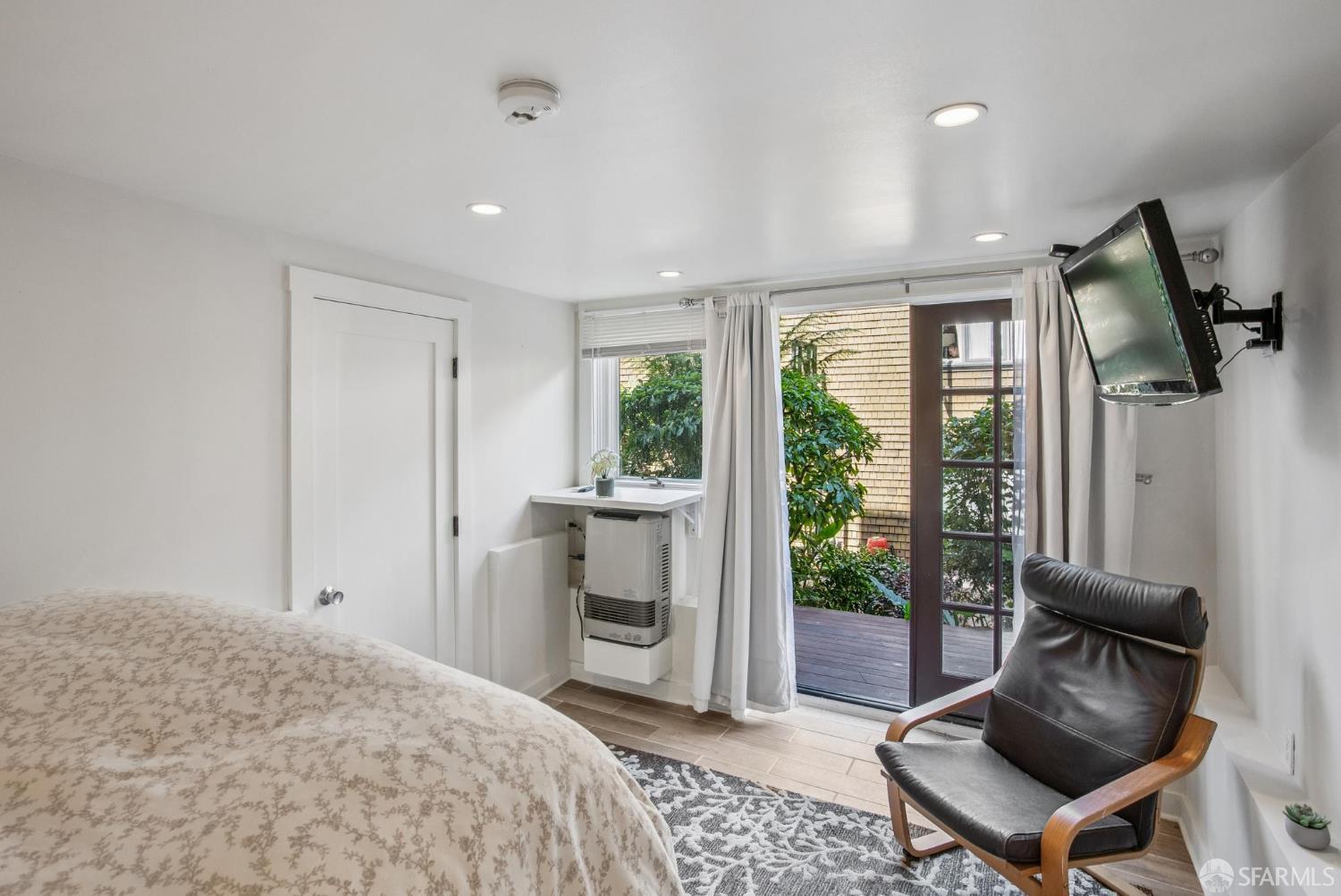 Property photo 40
