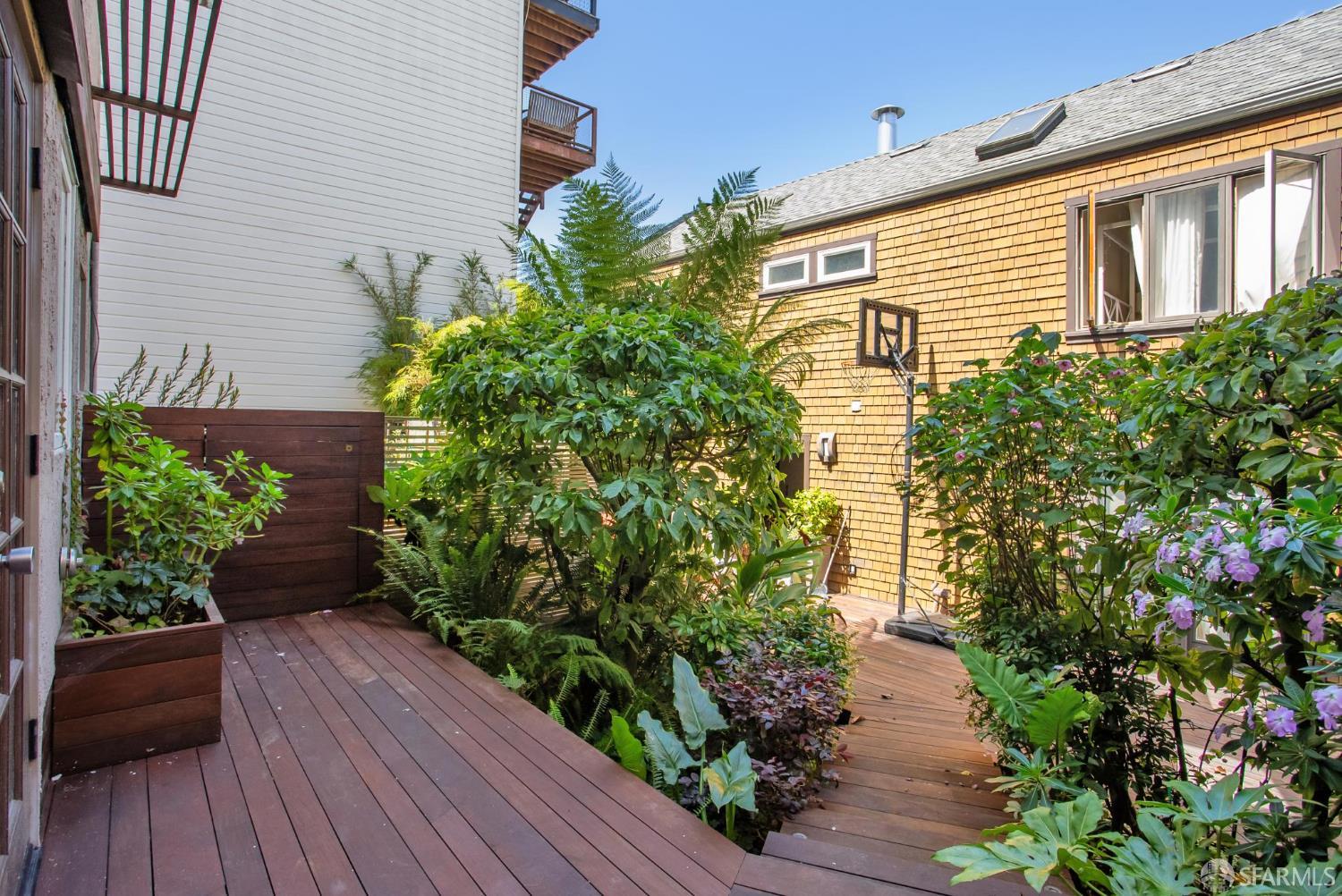 Property photo 43