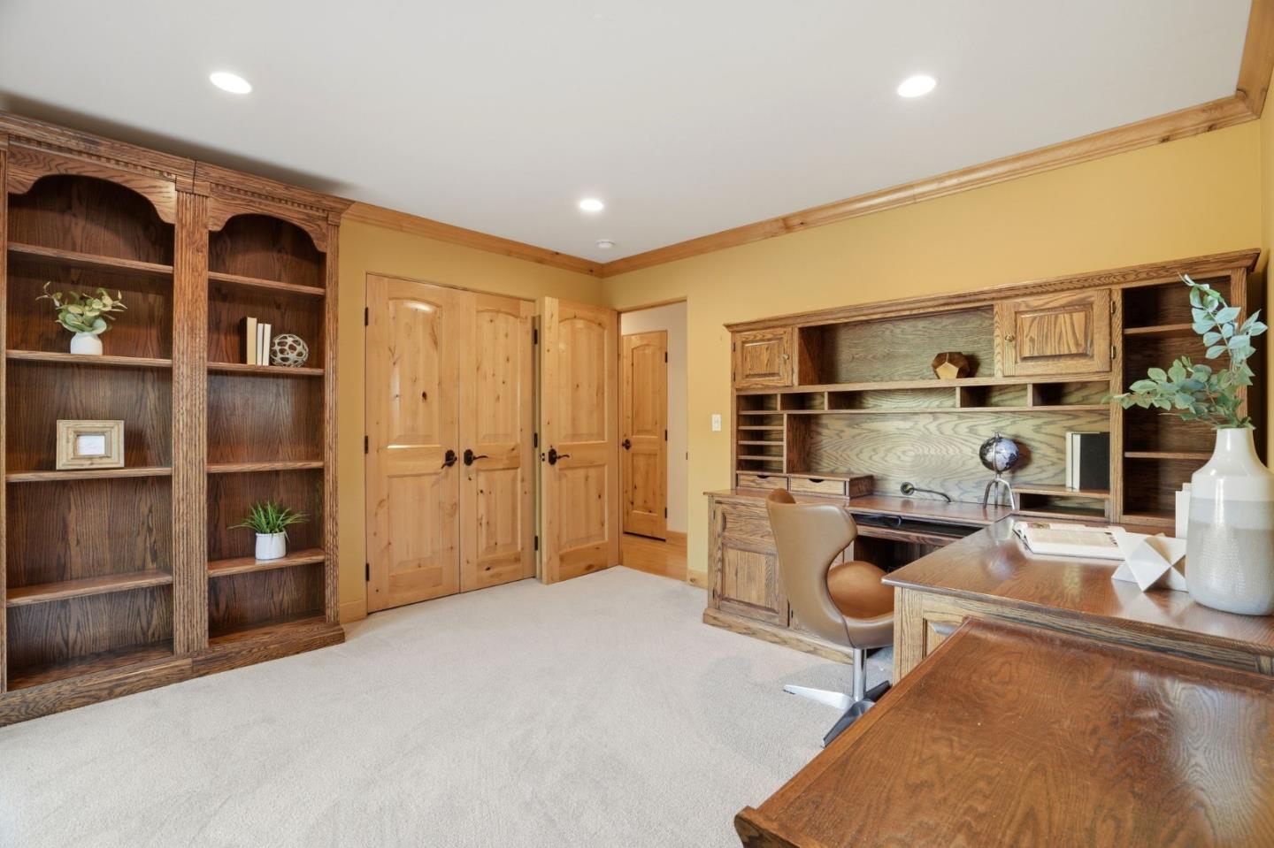 Property photo 38