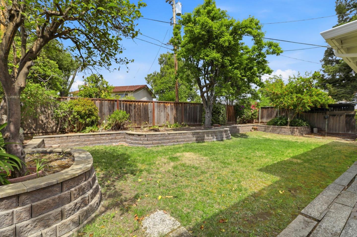 Property photo 46