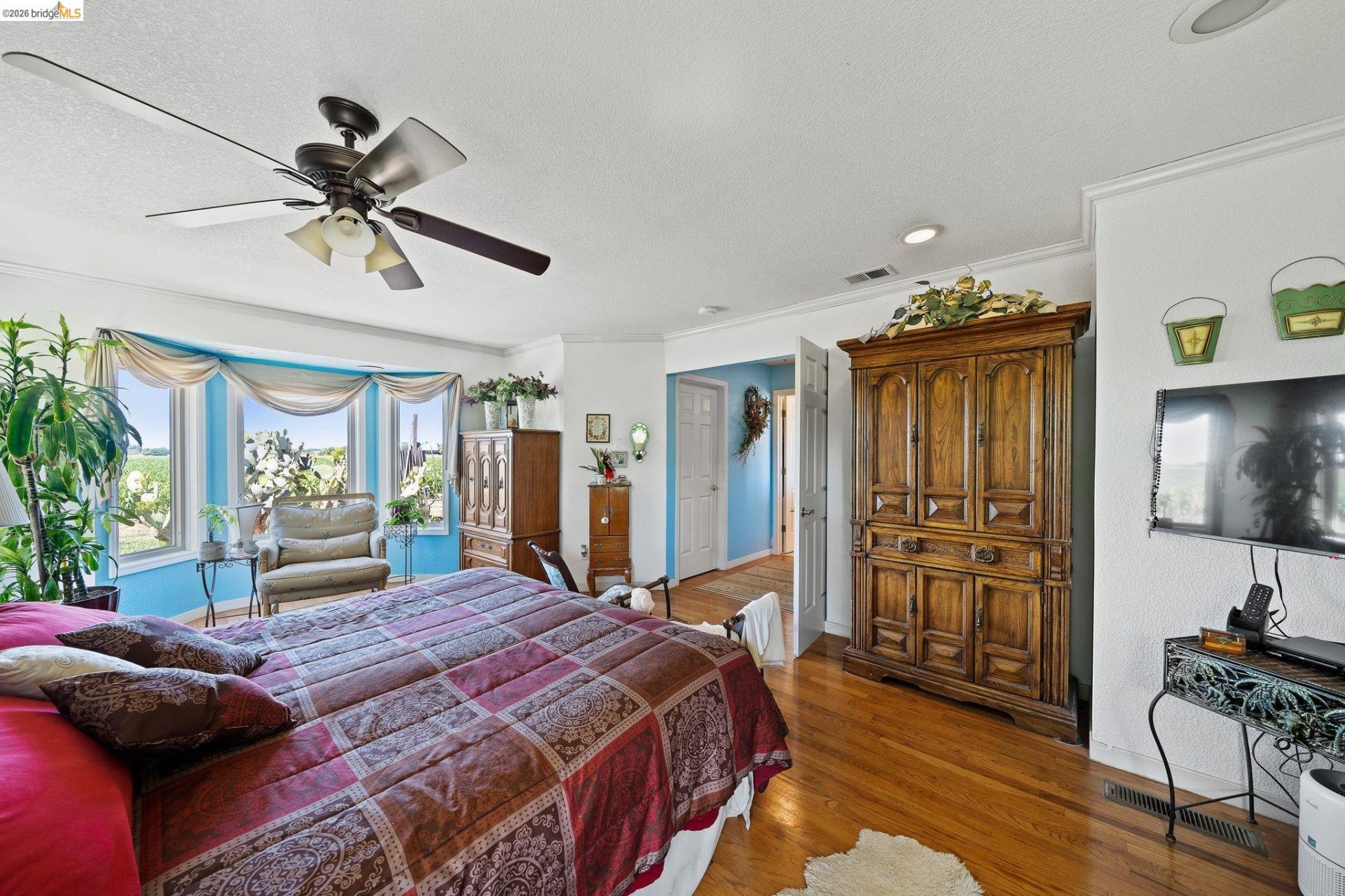 Property photo 33