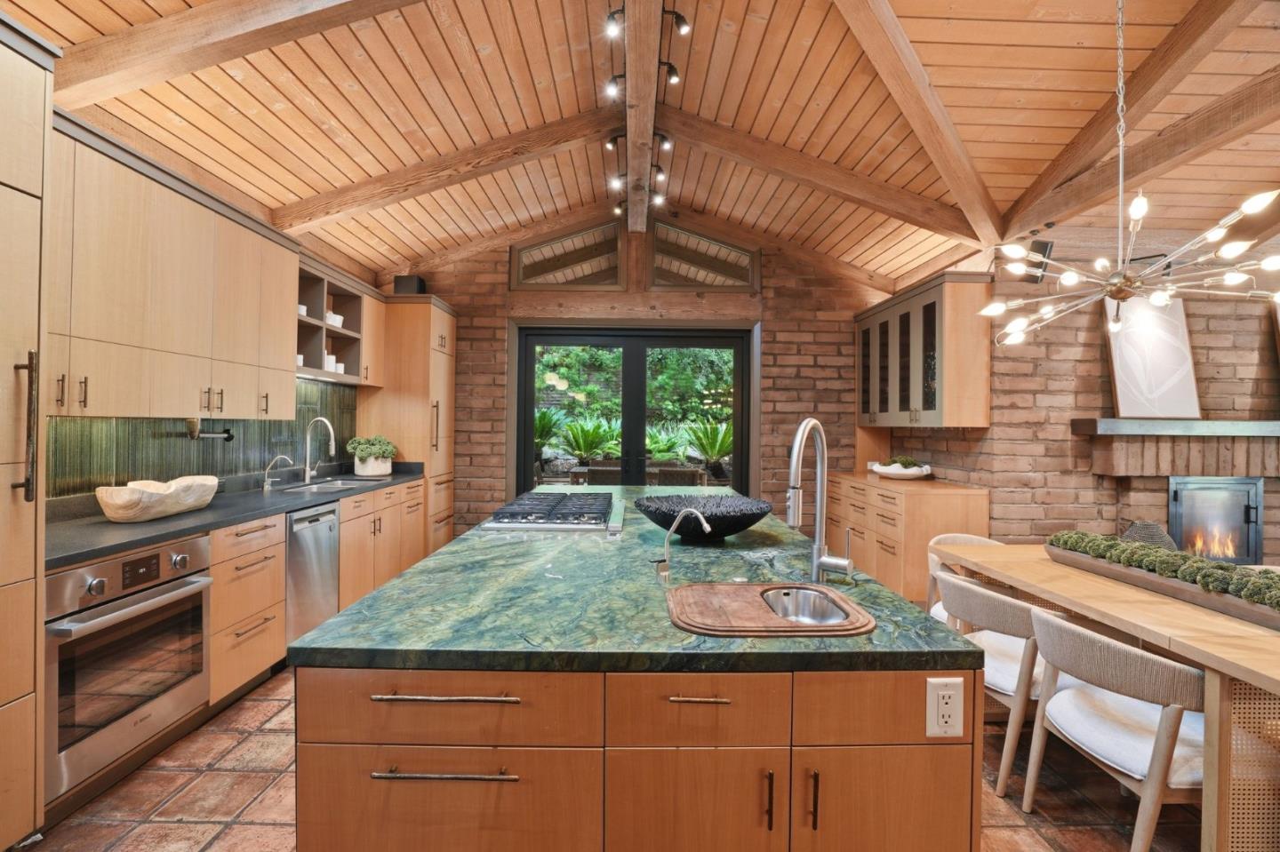 Property photo 28