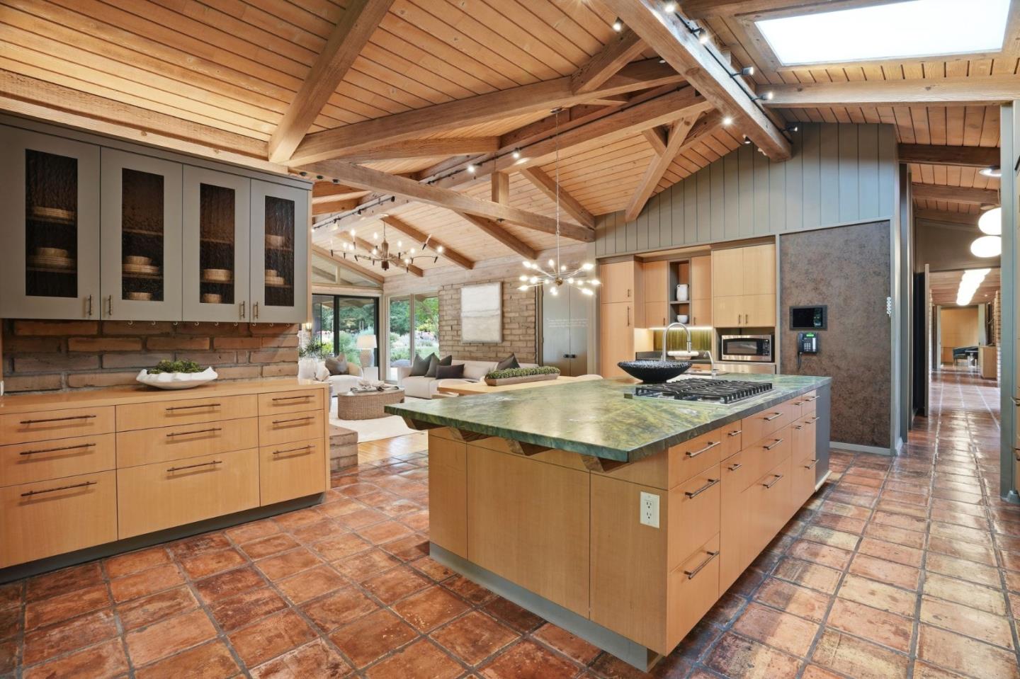 Property photo 31