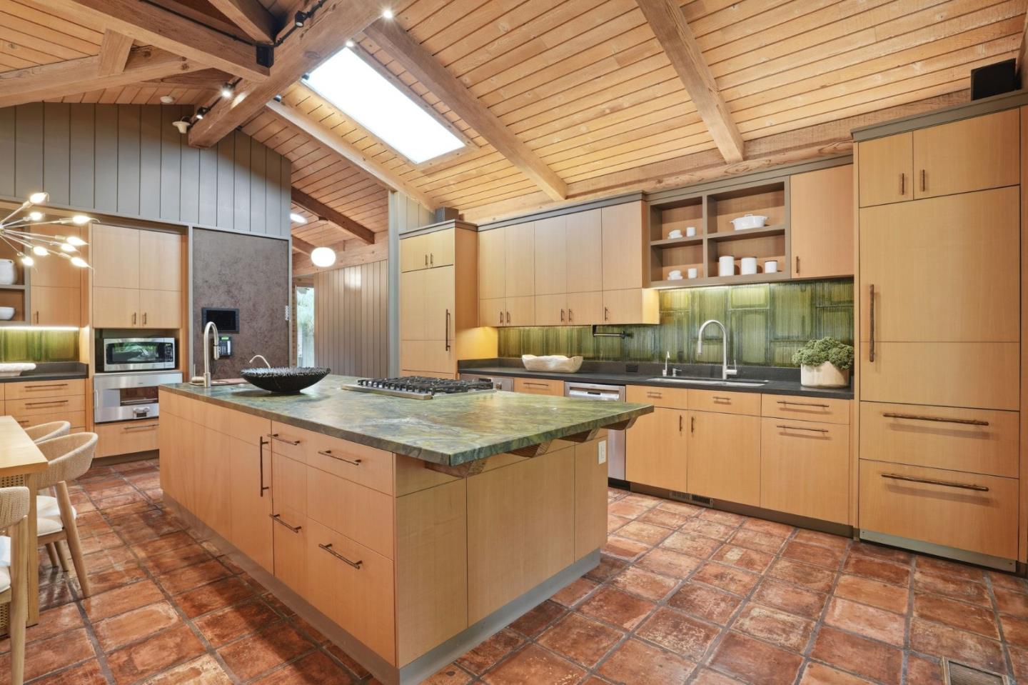 Property photo 33