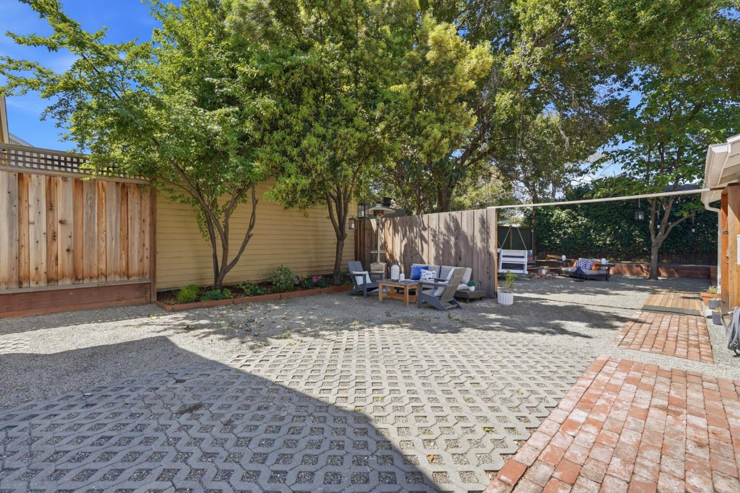 Property photo 43
