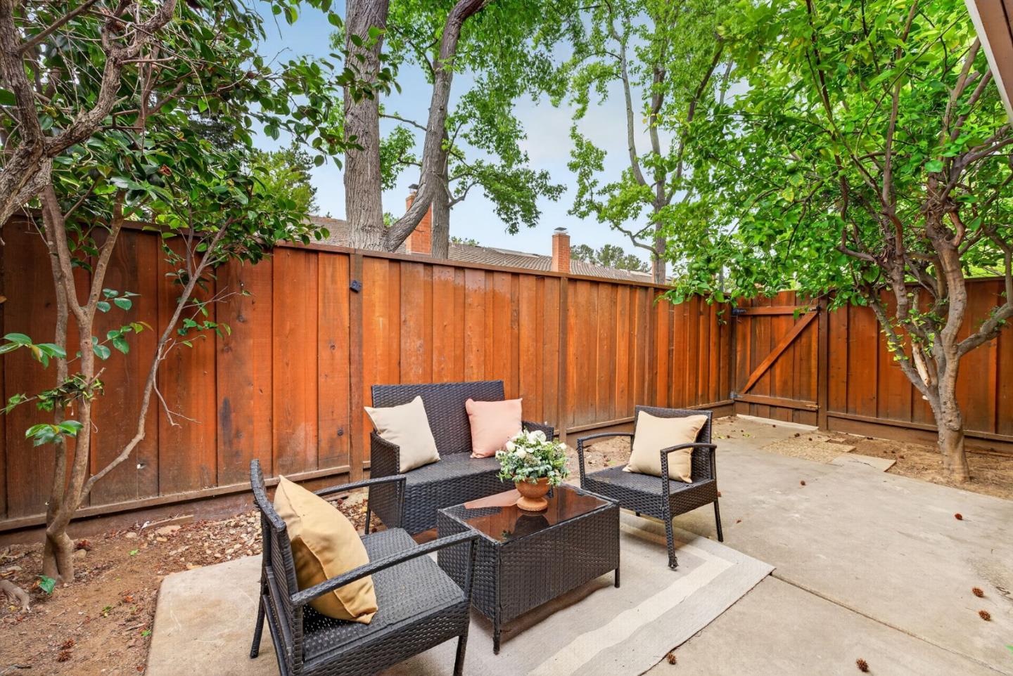 Property photo 28