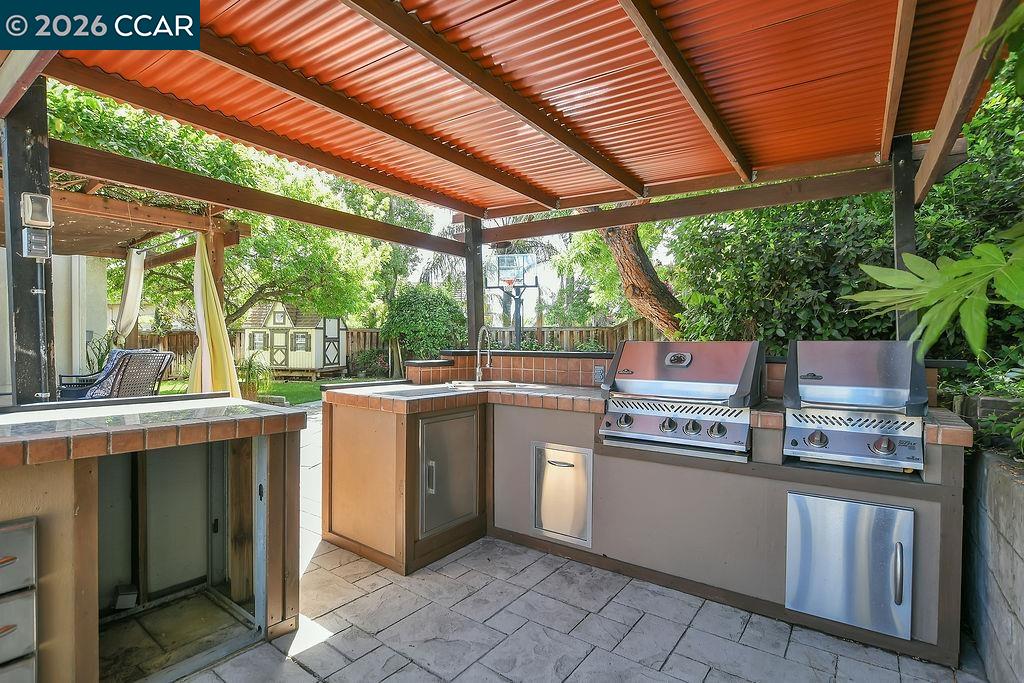 Property photo 44
