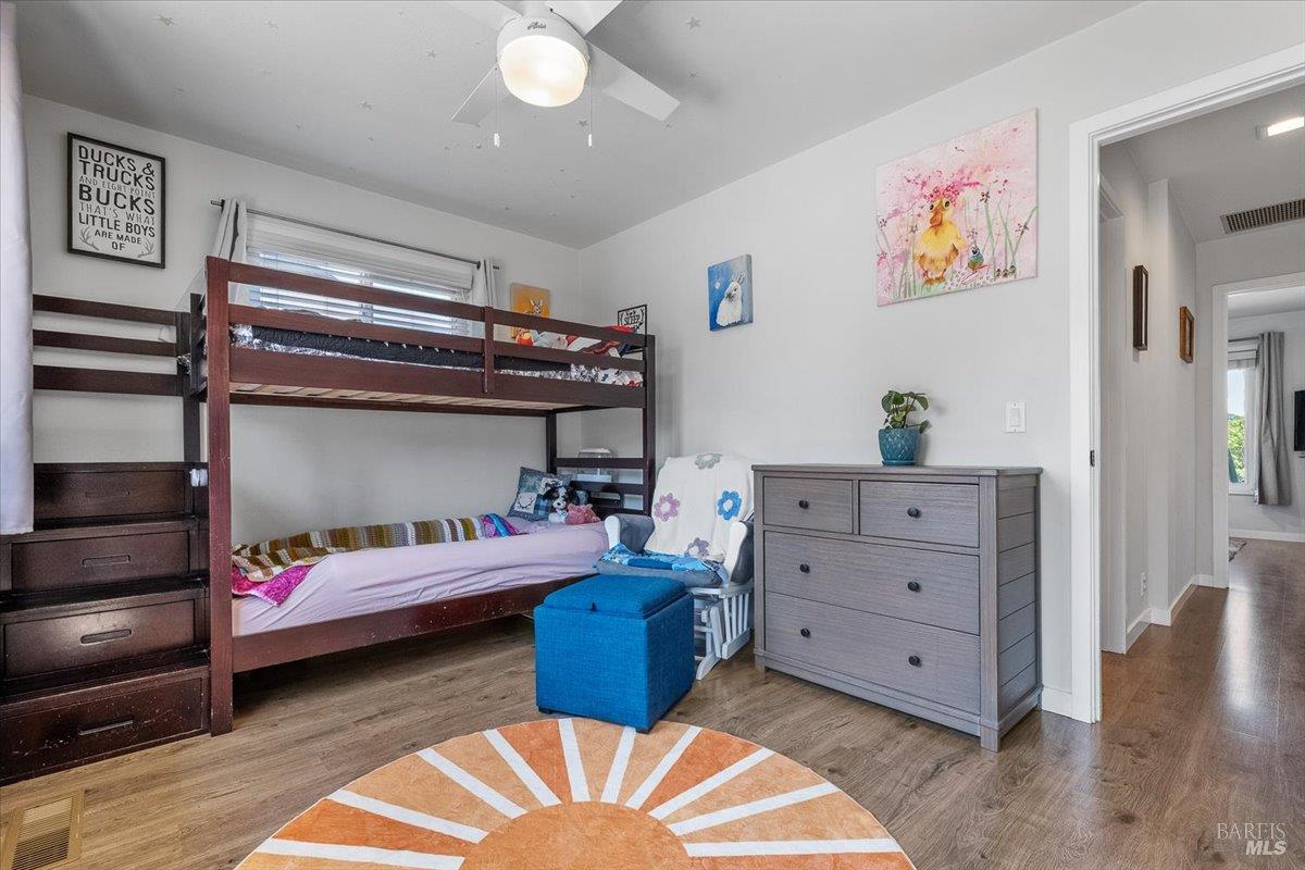 Property photo 38