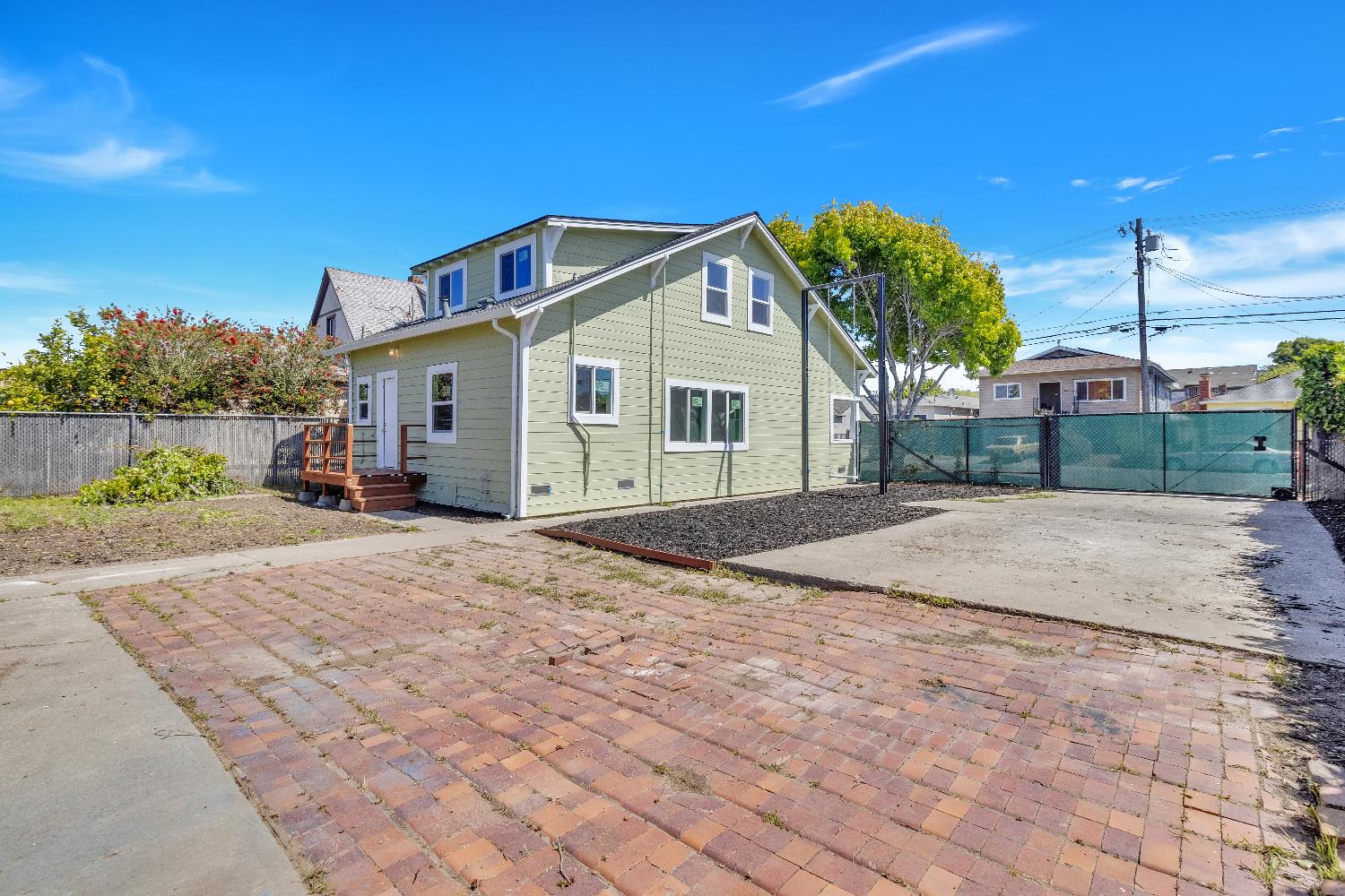 Property photo 35