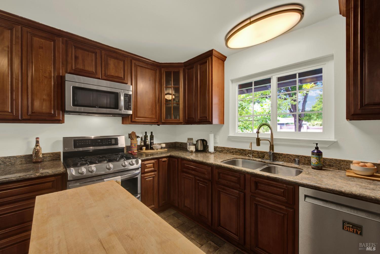 Property photo 22