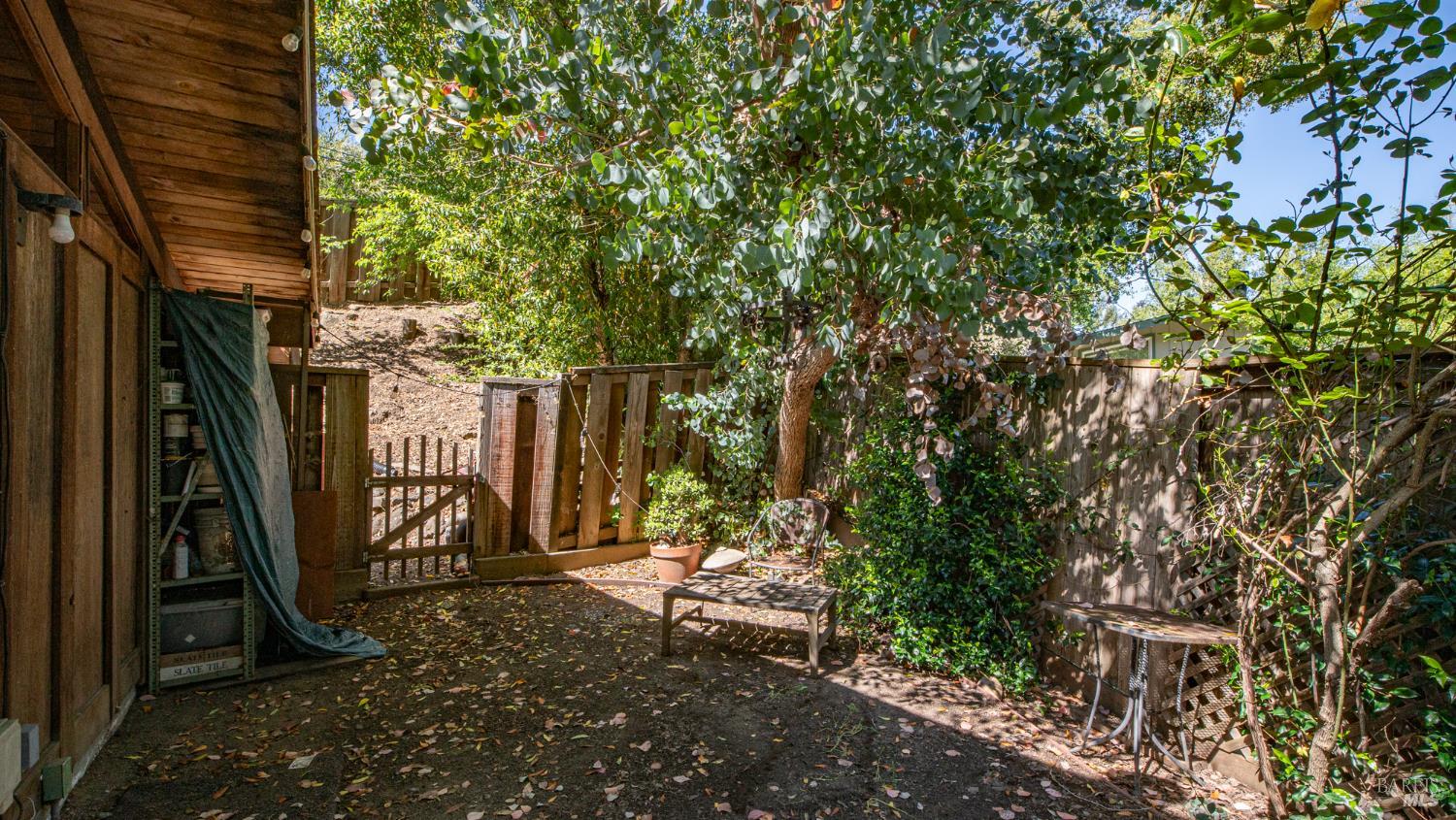 Property photo 37