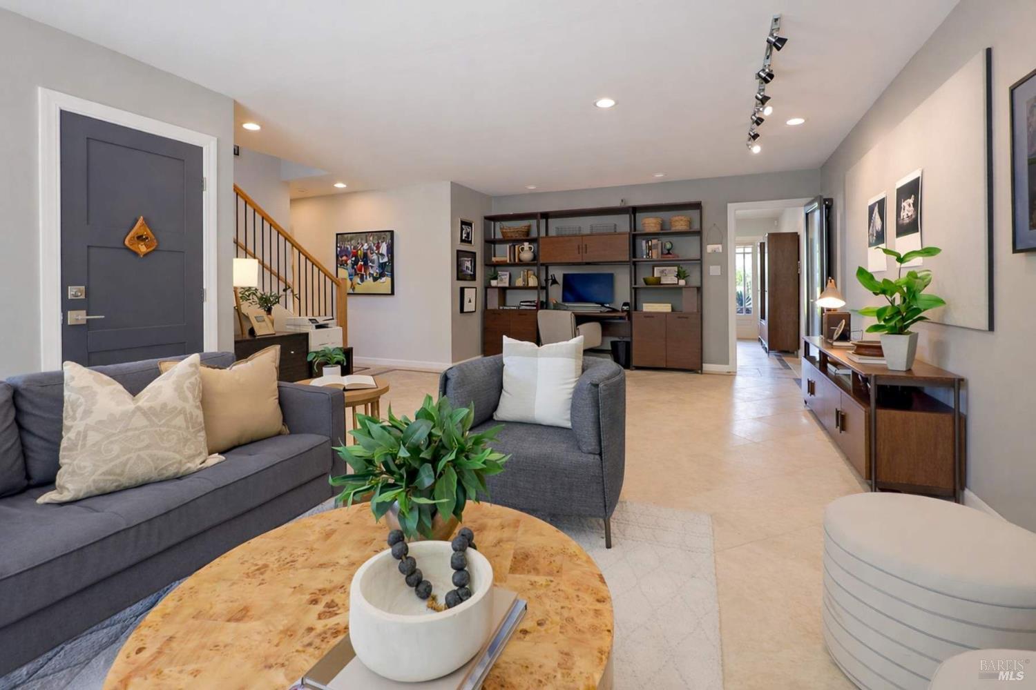 Property photo 38