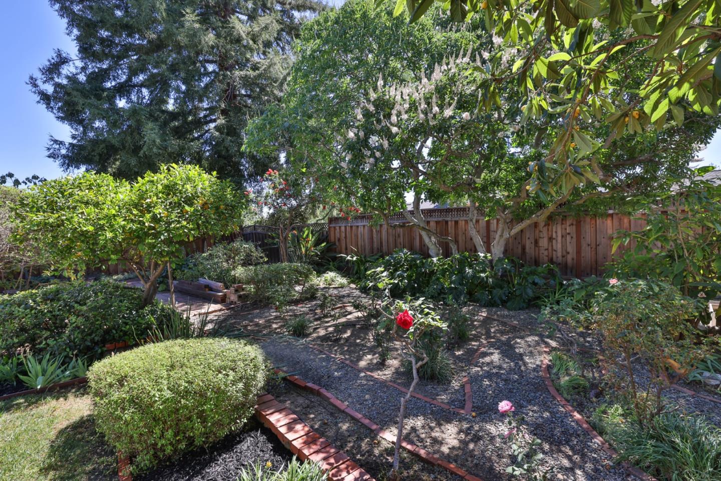 Property photo 32