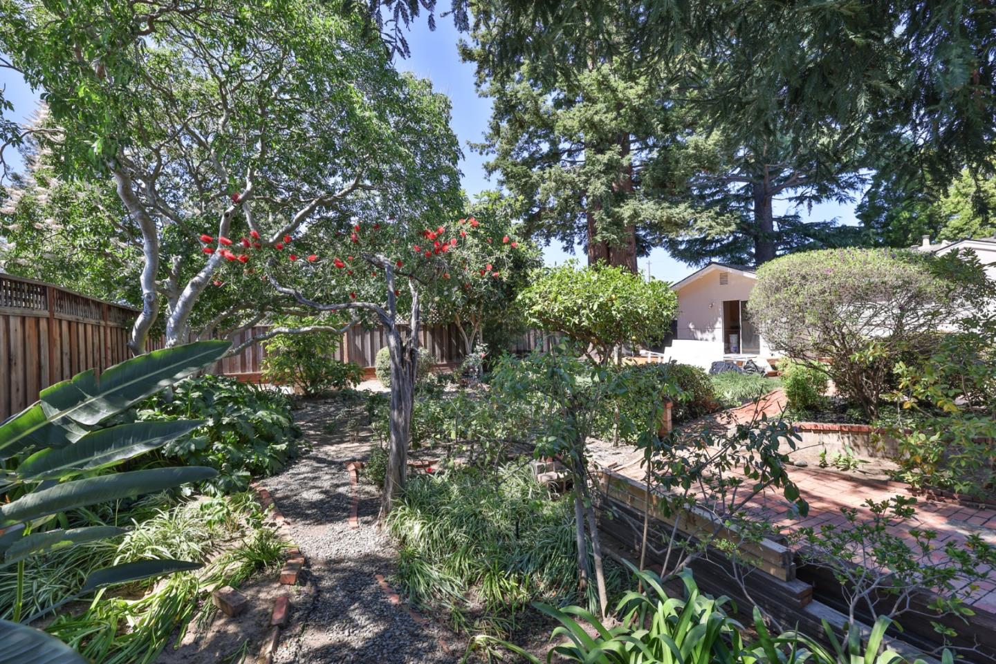 Property photo 33