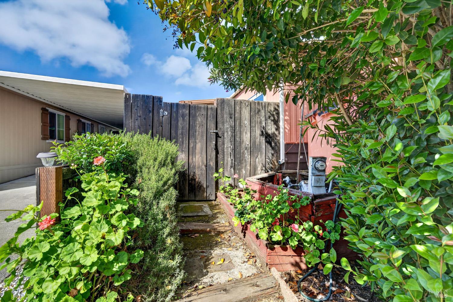 Property photo 32