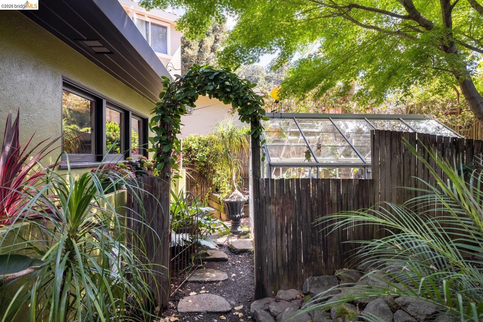 Property photo 50