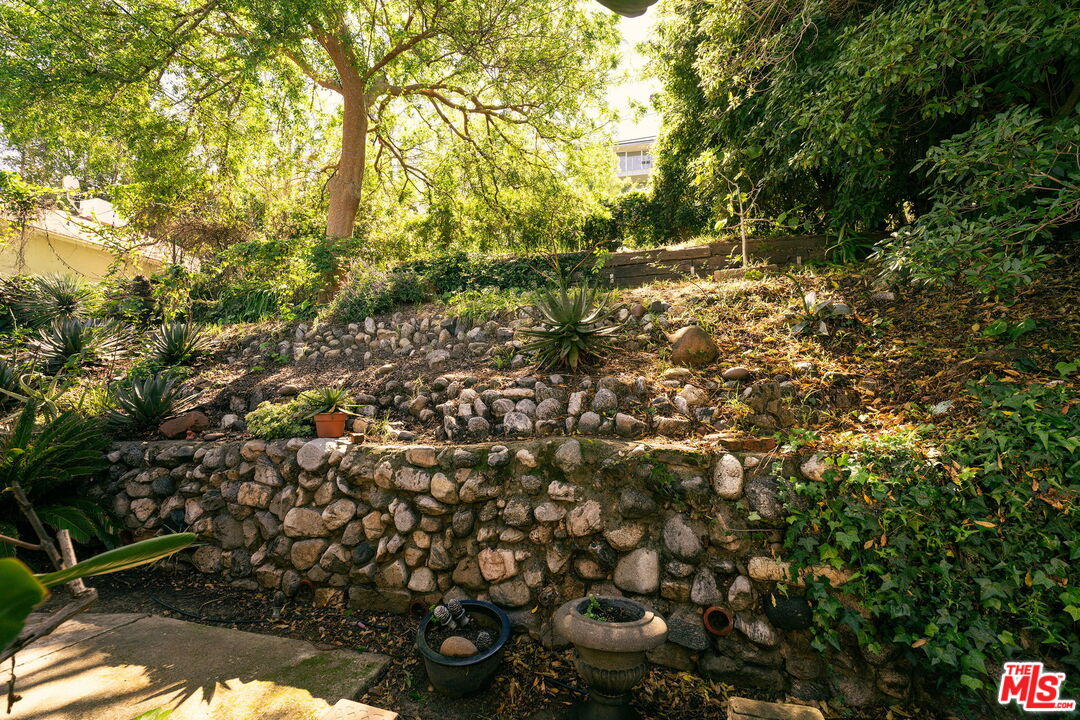 Property photo 31