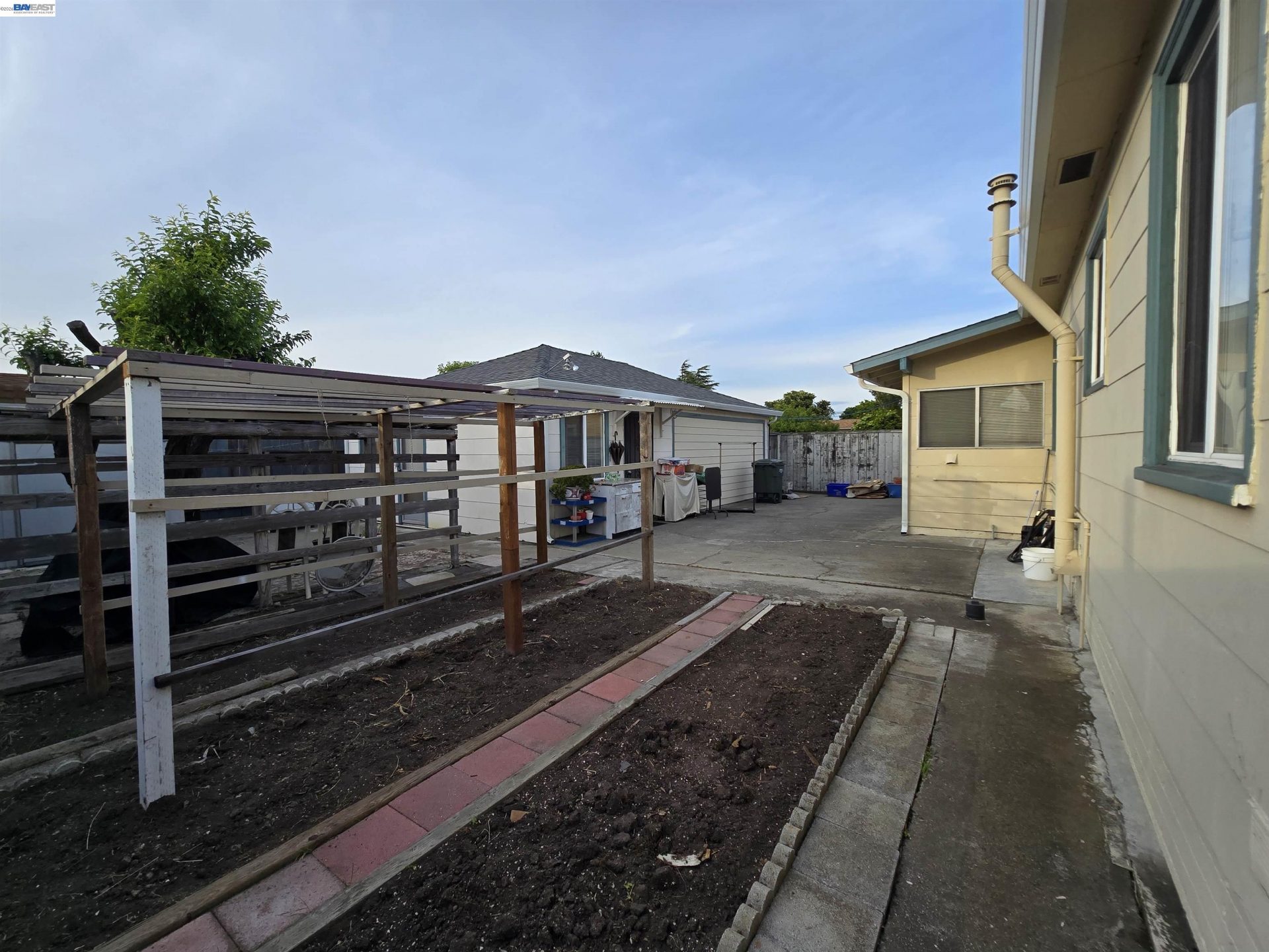 Property photo 25