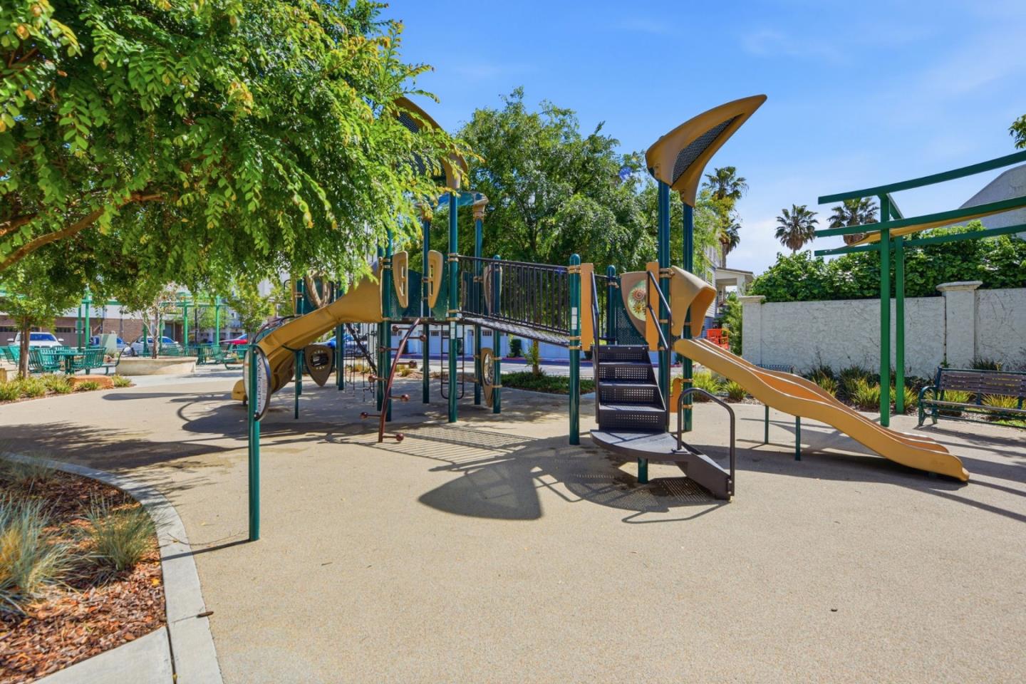 Property photo 33