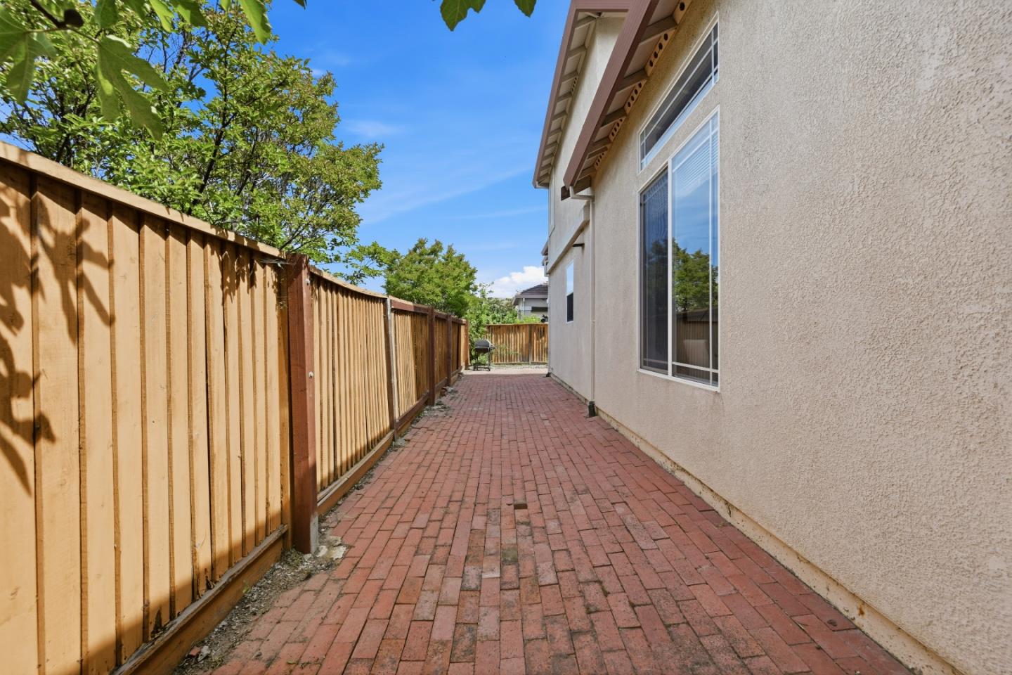 Property photo 46