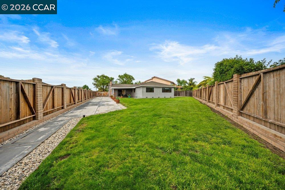 Property photo 43