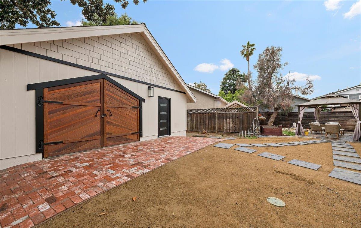 Property photo 31