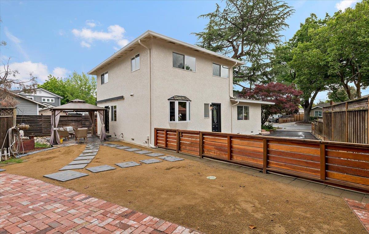 Property photo 32